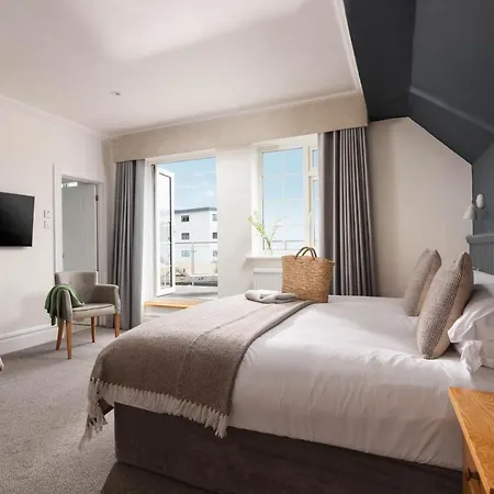 St Michaels Resort, 4* Falmouth